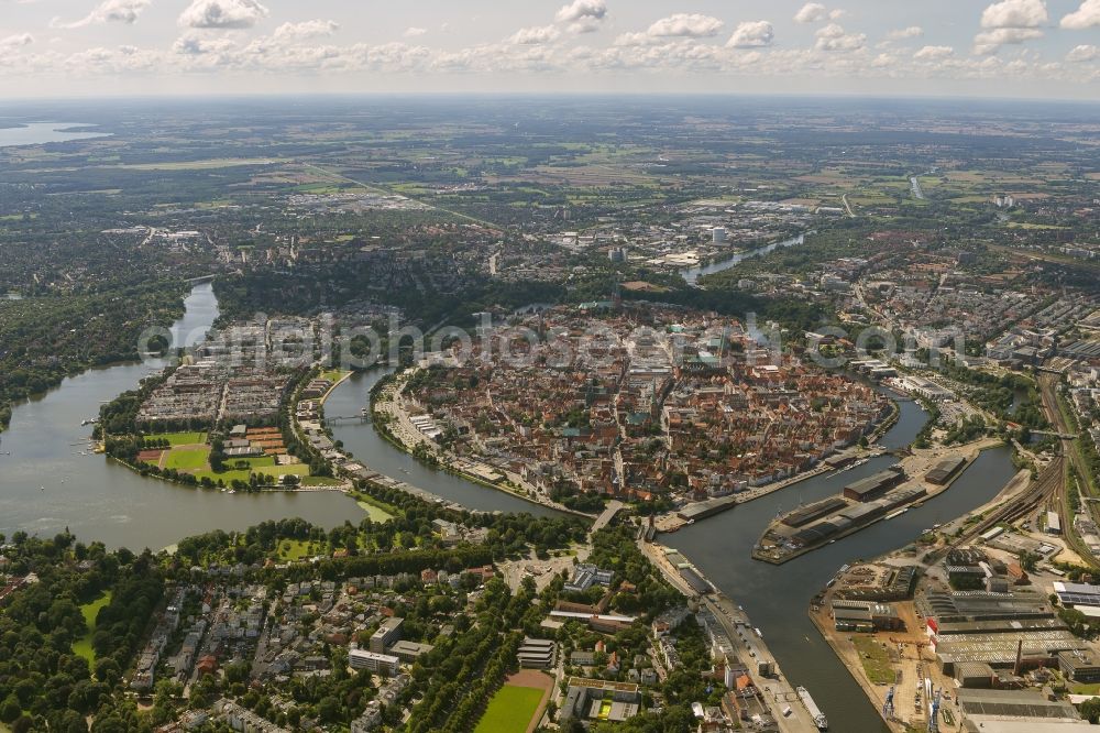 Lübeck from the bird's eye view: View of the city center and the Old Town - center of Lübeck in Schleswig-Holstein. To see in the city center, the church St.Jakobi Church, St. Mary's Church, St Peter's Church, St.Aegidien Church and the Lübeck Cathedral