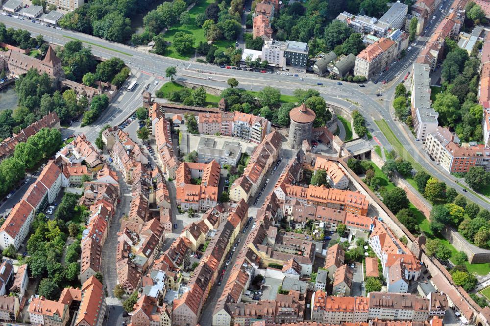 Aerial photograph Nürnberg - Stadtansicht auf die engere Innenstadt und Altstadtbereiche von Nürnberg. City View to the closer downtown and old town areas of Nuremberg.