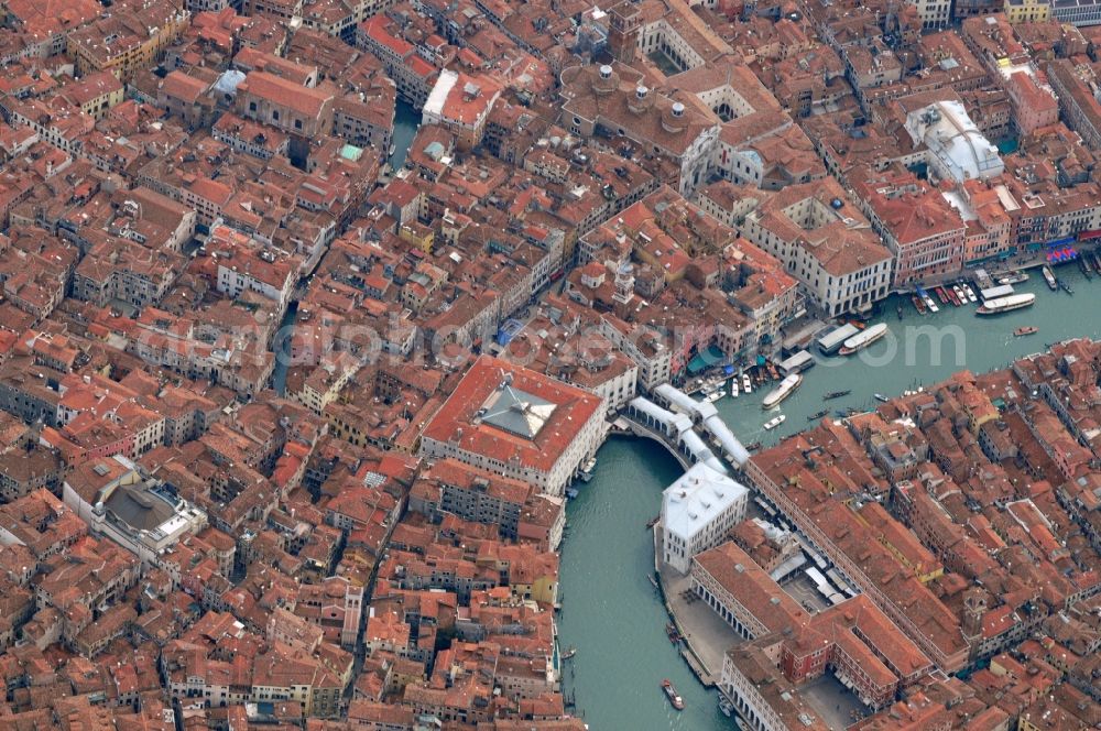 Aerial image Venedig - Downtown with the Rialto Bridge in Venice, Italy