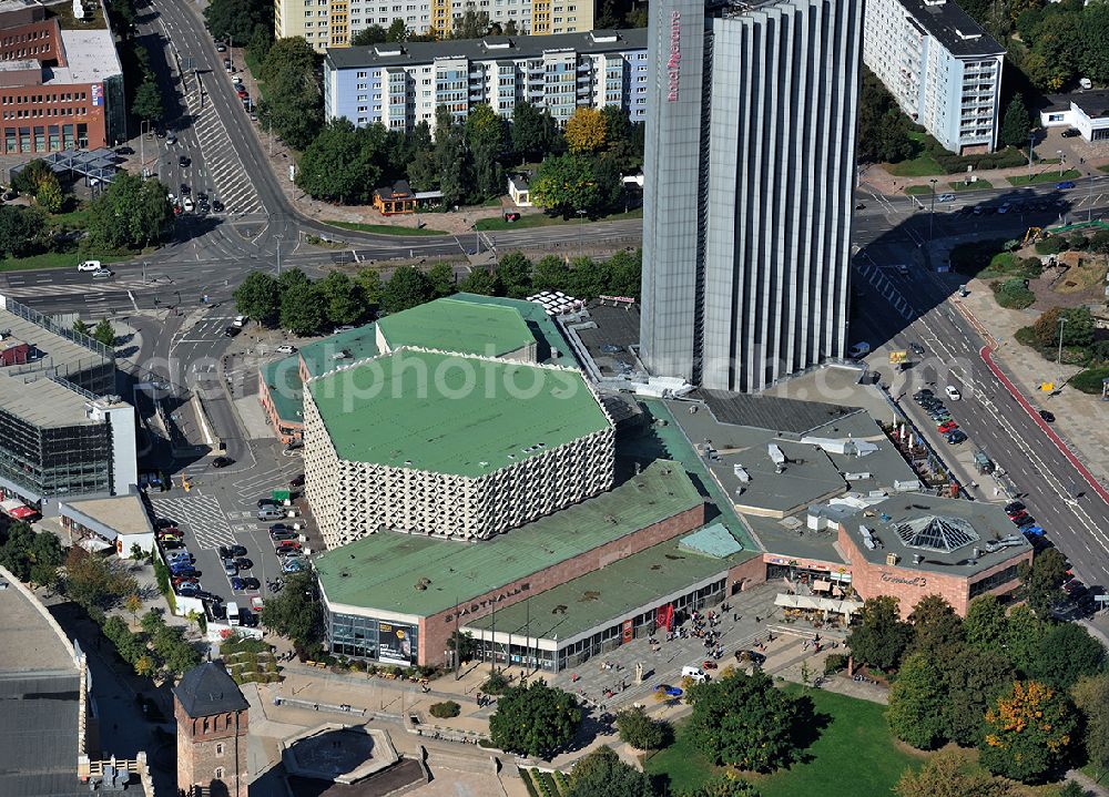 Chemnitz from the bird's eye view: City center of Chemnitz with city hall at the Strasse der Nationen in Chemnitz in Saxony