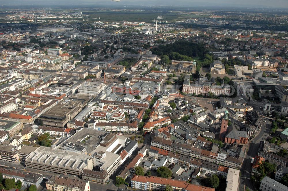 Darmstadt from the bird's eye view: Blick auf die Innenstadt von Darmstadt. Im Hintergrund ist das Residenzschloss Darmstadt zu sehen. Das Schloss befindet sich in der Wissenschaftsstadt Darmstadt, am östlichen Ende der Rheinstraße, die von Westen kommend in die Stadt führt. Im Schloss sind unter Anderem die Hessische Universitäts- und Landesbibliothek, Institute der Technischen Universität, ein Polizeirevier und ein Theater untergebracht.