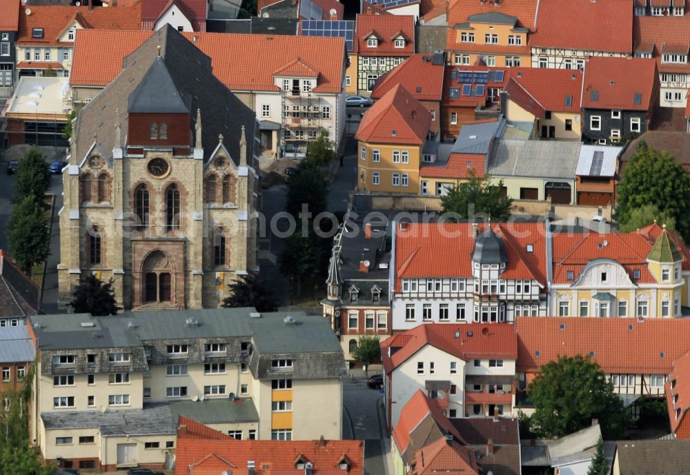 Aerial photograph Dingelstädt - Downtown from Dingelstaedt with the church Sankt Gertrudiskirche, the bus station and the MB Modeproduktion and Vertriebs GmbH in Thuringia