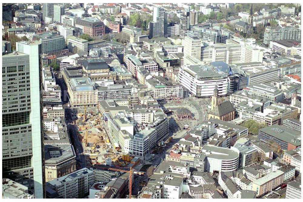 FRANKFURT / Main - Hessen from above - Innenstadt von Frankfurt am Main. Katharinenkirche mit der Hauptwache. E-Mail: onlinebuero@stadt-frankfurt.de <onlinebuero@stadt-frankfurt.de> E-Mail: webmaster@stadt-frankfurt.de