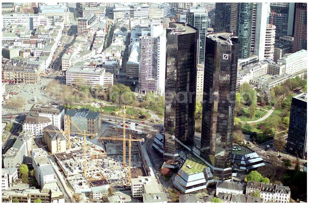 Aerial image FRANKFURT / Main - Hessen - Innenstadt von Frankfurt am Main mit Blick auf die zwei Wolkenkratzer der Verwaltungszentrale der Deutschen Bank Deutsche Bundesbank Wilhelm-Epstein-Straße 14 60431 Frankfurt am Main +49 (0)69 95661 +49 (0)69 5601071 presse-information@bundesbank.de