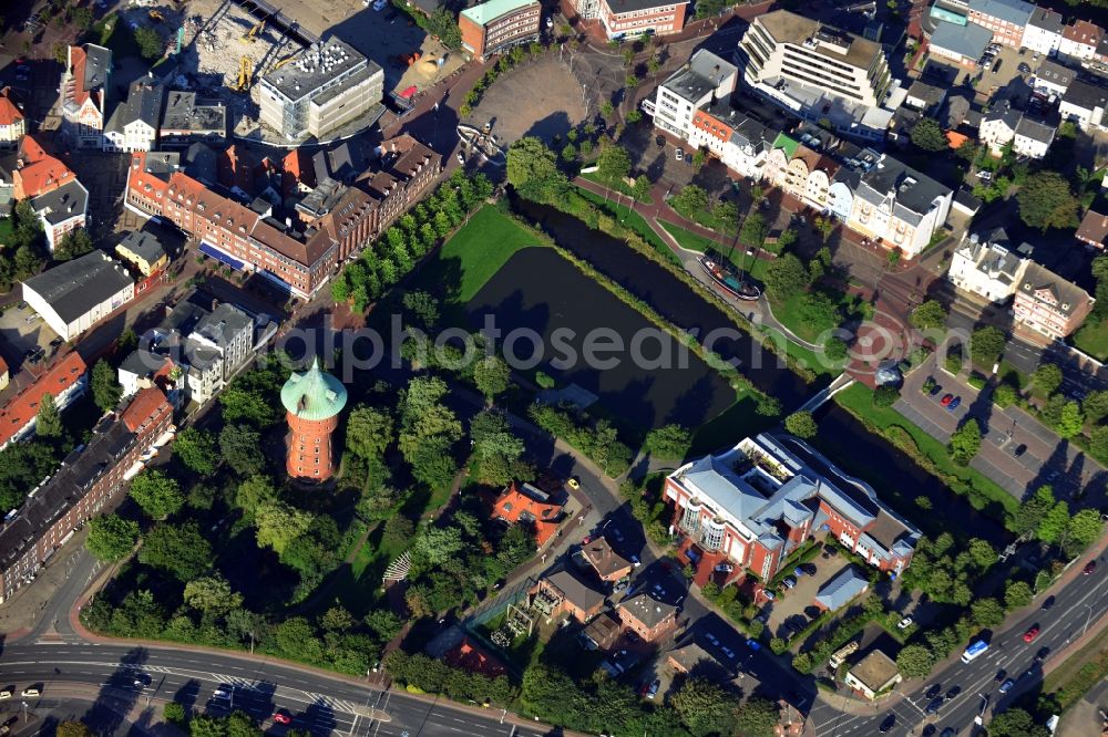 Cuxhaven from the bird's eye view: Downtown on the Landwehr canal at the water tower of Cuxhaven in Lower Saxony