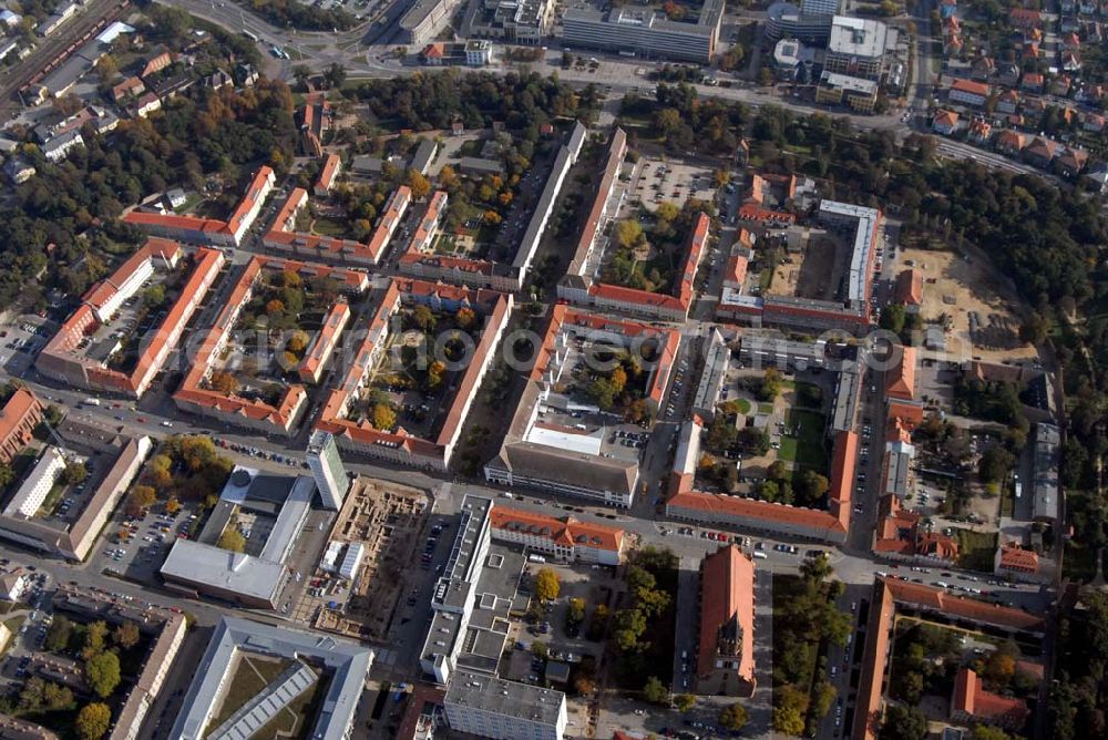 Neubrandenburg from above - Blick auf das Stadtzentrum von Neubrandenburg mit dem Marktplatz-Center der ECE GmbH Hamburg. Neben dem Center entsteht unter dem Marktplatz im Auftrag der Stadt eine Tiefgarage. Anschrift des Centers: ECE-CENTERMANAGEMENT, ECE Projektmanagement G.m.b.H. & Co. KG, Center-Management, Marktplatz-Center Neubrandenburg, Krämerstraße 1a, 17033 Neubrandenburg; Telefon: 03 95 / 570 610