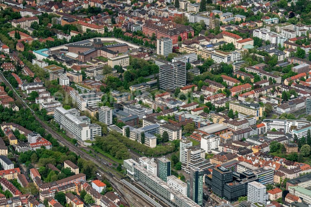 Aerial photograph Freiburg im Breisgau - Cityscape of the district in the district Neuburg in Freiburg im Breisgau in the state Baden-Wuerttemberg, Germany