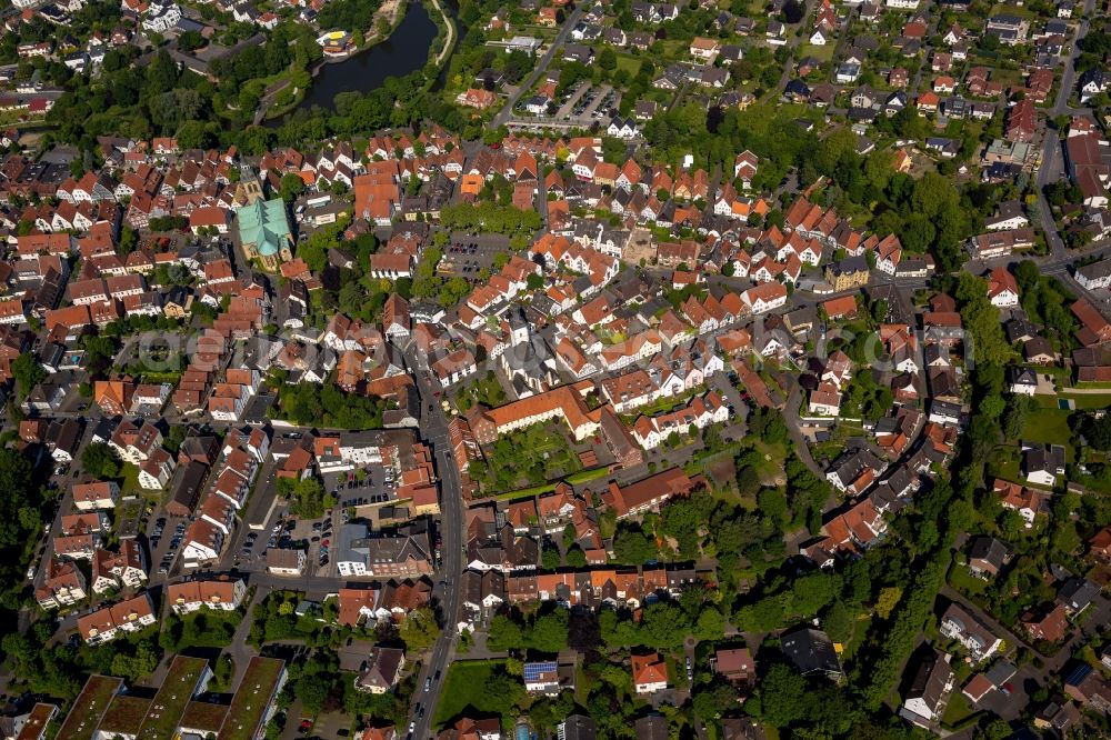 Rheda-Wiedenbrück from the bird's eye view: Downtown Wiedenbrueck with the St. Aegidiuskirche in Wiedenbrueck, a district of Rheda-Wiedenbrueck in East Westphalia, North Rhine-Westphalia