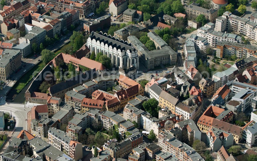 Halle / Saale from the bird's eye view: Blick auf die Innenstadt mit dem Halleschen Dom am Domplatz. View of the city with the hall's Cathedral on Cathedral Square.