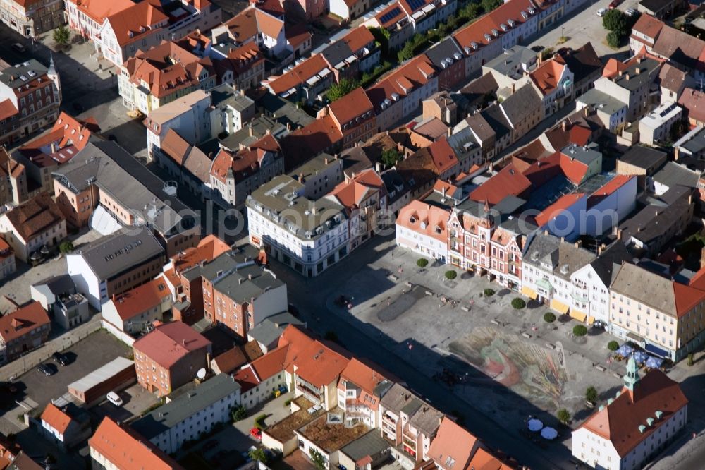 Finsterwalde from the bird's eye view: Downtown - Market Square at the center of the city in the federal state of Brandenburg Finsterwalde