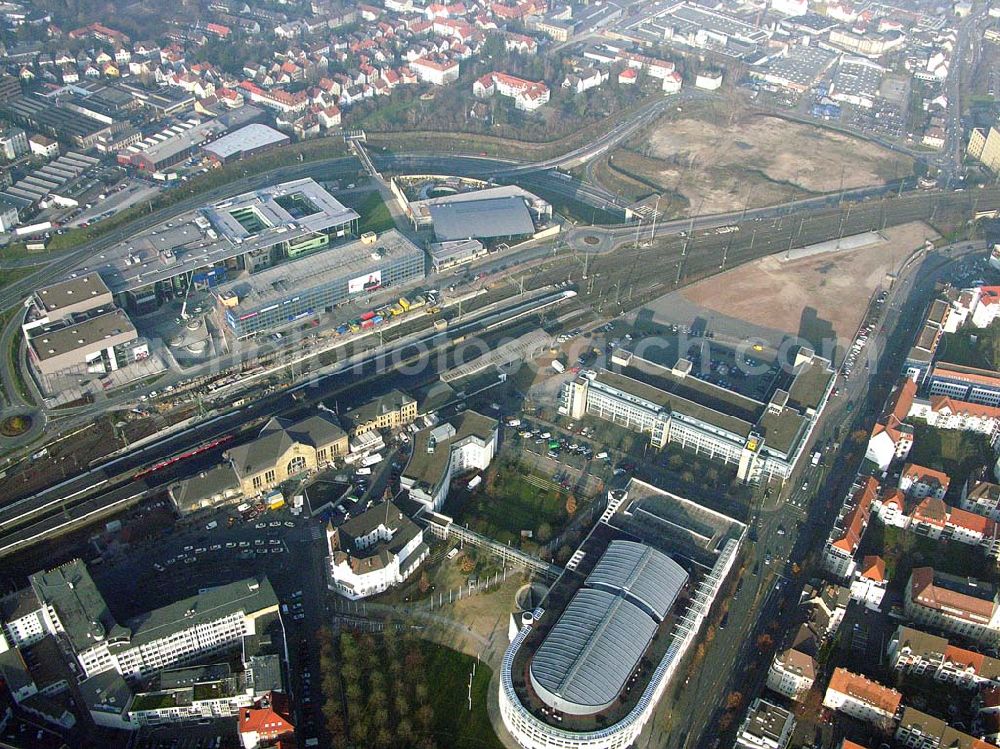 Aerial image Bielefeld - 09.12.2004 Bielefeld, Blick auf den Innenstadtbereich am Hauptbahnhof Bielefeld.