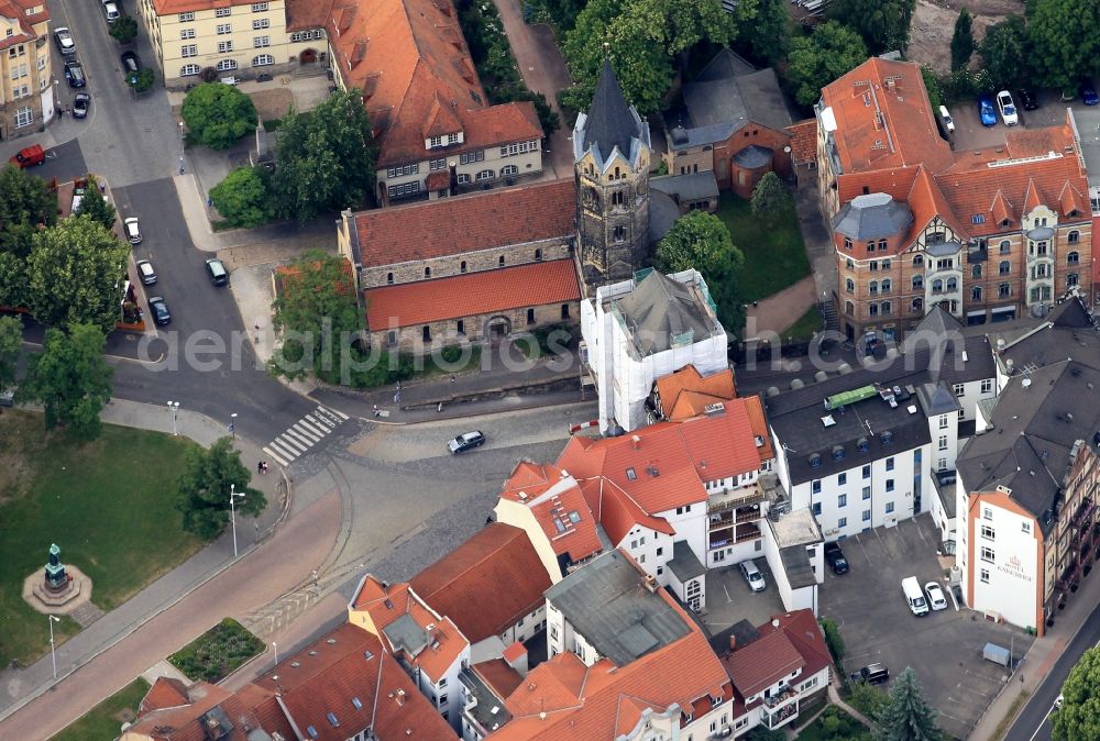 Eisenach from the bird's eye view: Downtown area at Karlsplatz Luther memorial Nikolaitor and the Nikolai Church in Eisenach, Thuringia