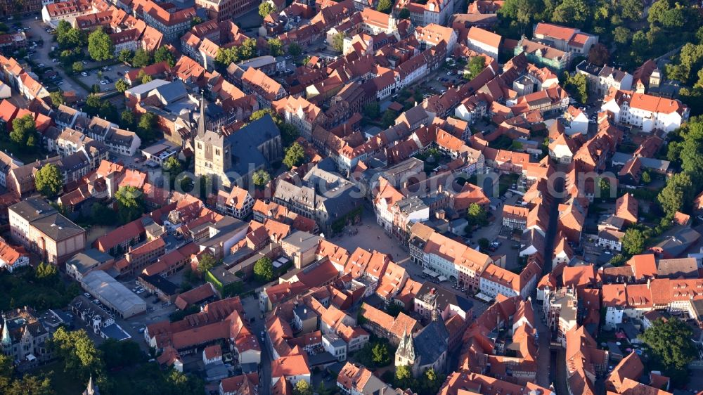 Aerial photograph Quedlinburg - Down town area with Marktkirche St. Benediktii in Quedlinburg in the state Saxony-Anhalt, Germany