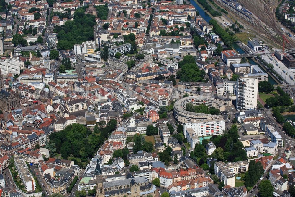 Aerial image Mülhausen - Town- center of downtown and Place de la Republique in Muelhausen in Frankreich