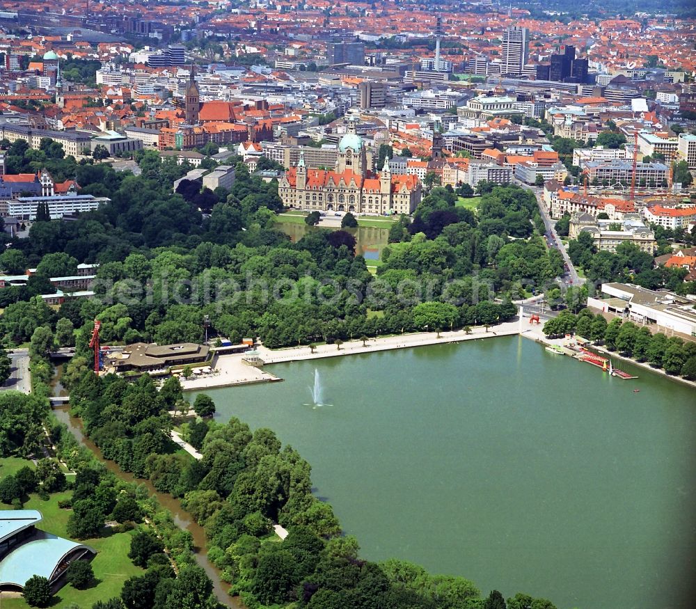 Hannover from the bird's eye view: City view from the south side of City Hall beginning Maschsee in Hannover