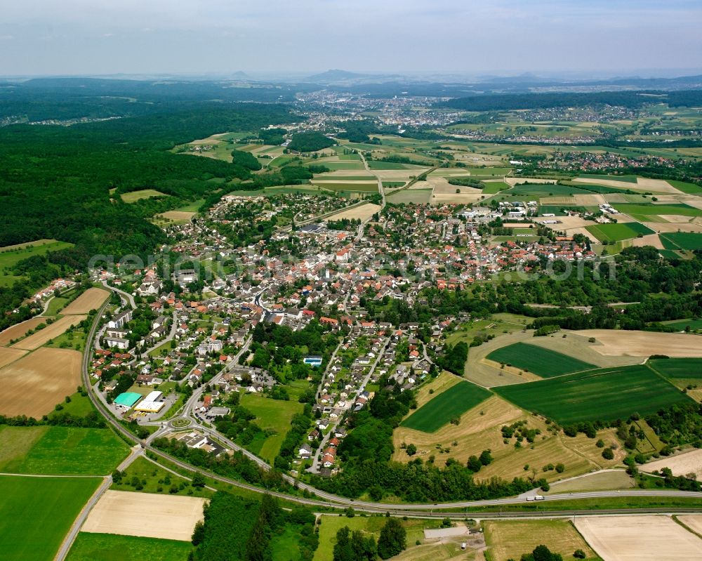 Aerial image Neuhausen - City view from the downtown area with the outskirts with adjacent agricultural fields in Neuhausen in the state Baden-Wuerttemberg, Germany