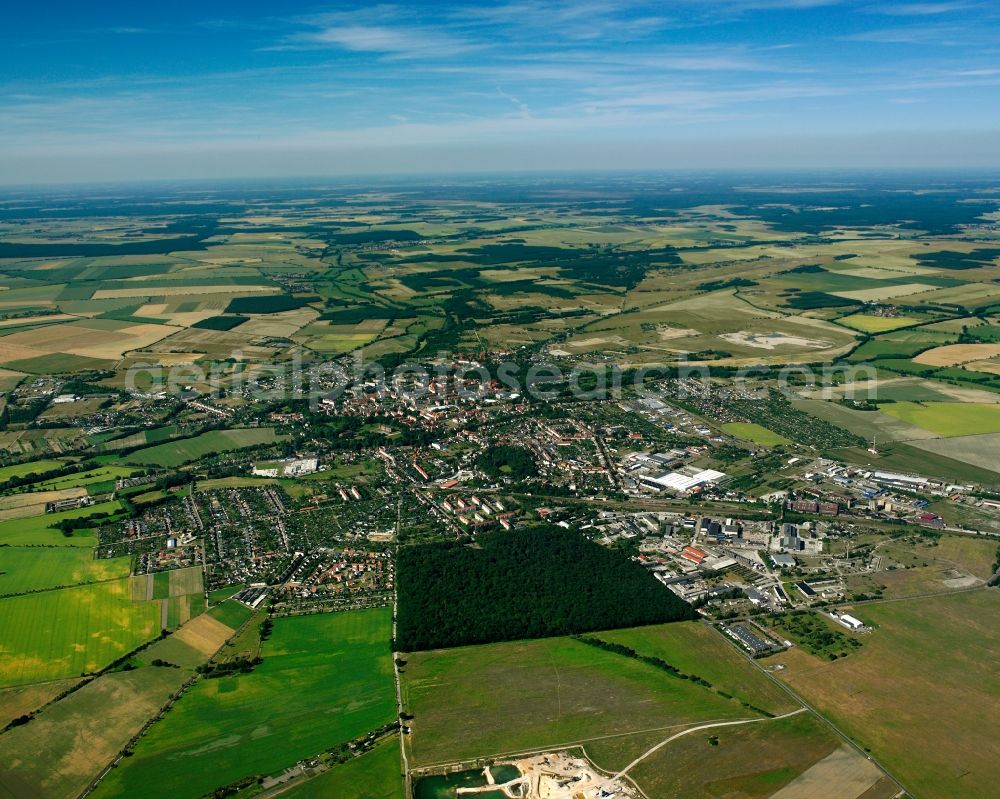 Aerial photograph Zerbst/Anhalt - City view from the downtown area with the outskirts with adjacent agricultural fields in Zerbst/Anhalt in the state Saxony-Anhalt, Germany