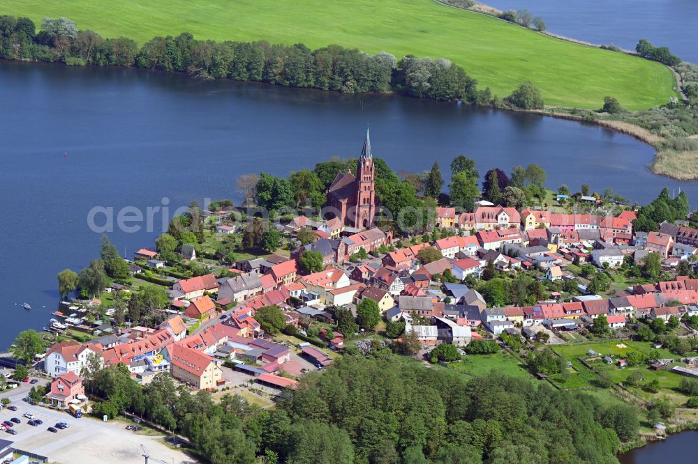 Aerial image Röbel/Müritz - City view of the downtown area on the shore areas of Binnensee in Roebel/Mueritz in the state Mecklenburg - Western Pomerania, Germany