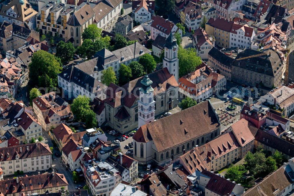 Lindau (Bodensee) from above - City view of the downtown area on the shore areas the island in Lindau (Bodensee) at Bodensee in the state Bavaria, Germany