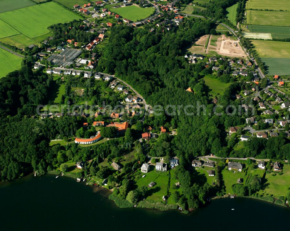 Ratzeburg from the bird's eye view: City view of the downtown area on the shore areas Kuechensee - Domsee on street Herrenstrasse in Ratzeburg in the state Schleswig-Holstein, Germany