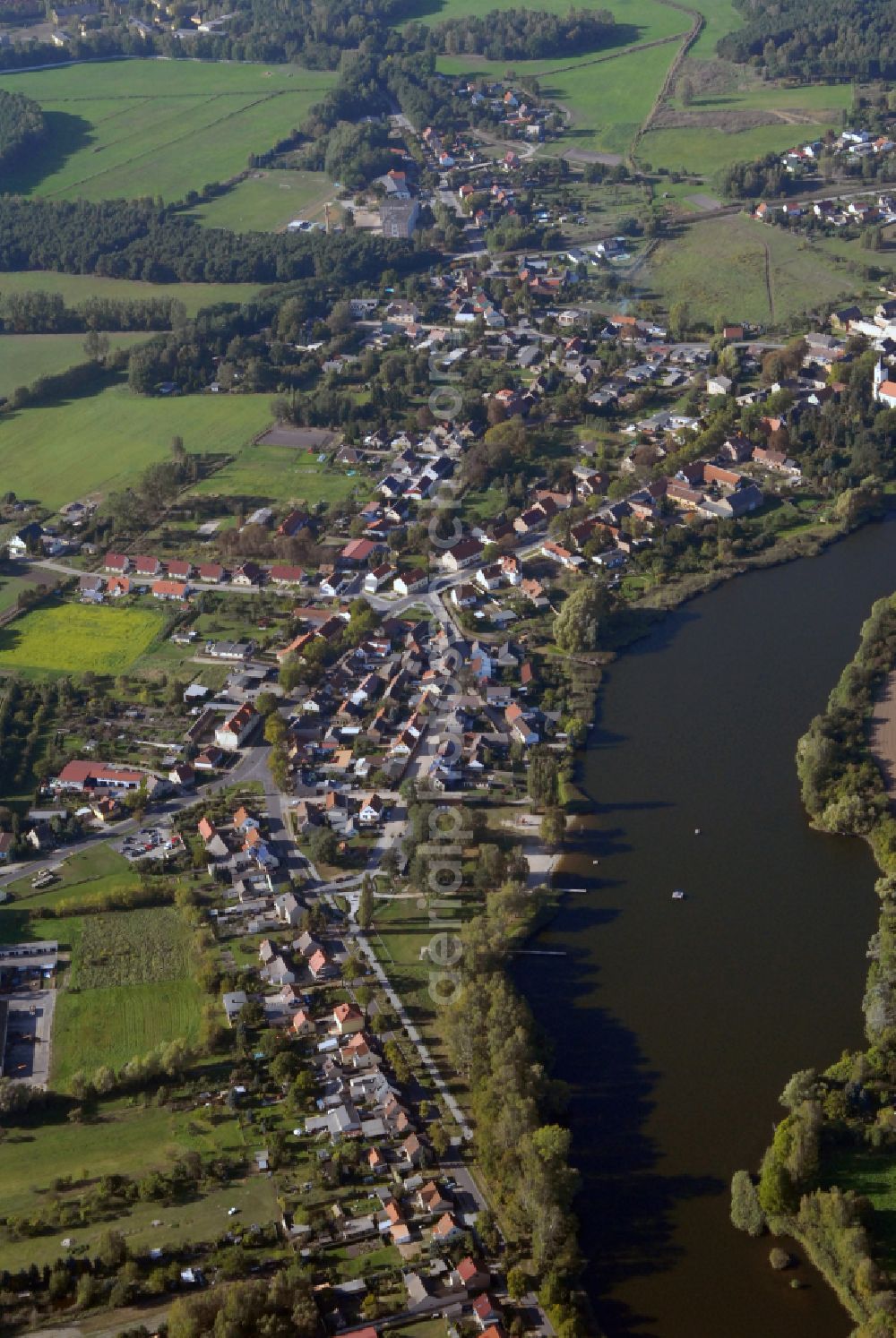 Sperenberg from the bird's eye view: City view of the downtown area on the shore areas Krummer See in Sperenberg in the state Brandenburg, Germany