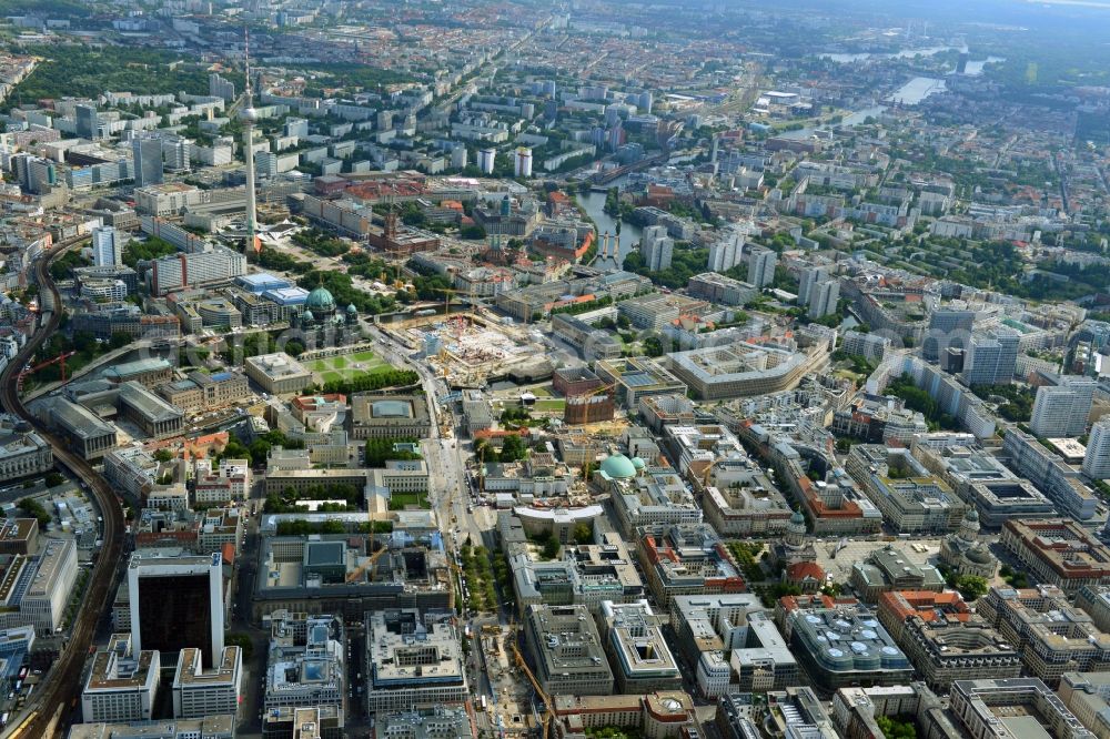 Aerial photograph Berlin - Cityscape of downtown area on the sites of Friedrichstadtpassagen the ensemble of the Gendarmenmarkt with Schauspielhaus, German and French Cathedral in Berlin