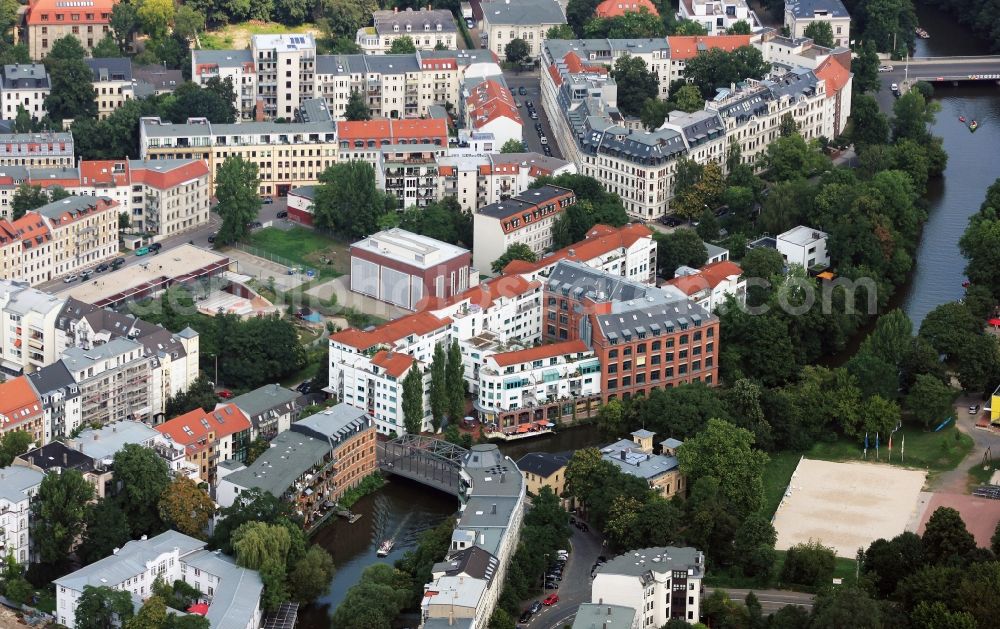 Leipzig from above - The navigable part of the Weisse Elster in the densely built-up urban area of Plagwitz in Leipzig in Saxony