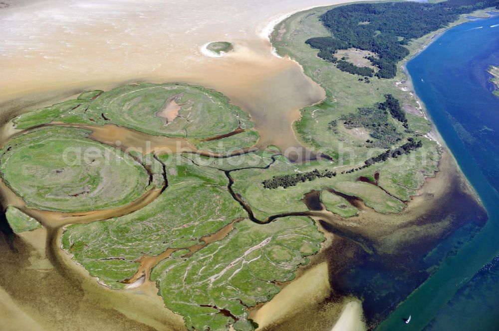 Groß Mordorf from above - Die Insel Bock liegt in der Ostsee südwestlich von Hiddensee und gehört wie diese zum deutschen Bundesland Mecklenburg-Vorpommern. Die Insel Bock wurde künstlich durch Aufspülung des Sandes aus der Fahrrinne nach Stralsund geschaffen und gehört zur Kernzone des Nationalparks Vorpommersche Boddenlandschaft. The Island Bock in the Baltic Sea southwestern of the Island Hiddensee in Mecklenburg-Western Pomerania.