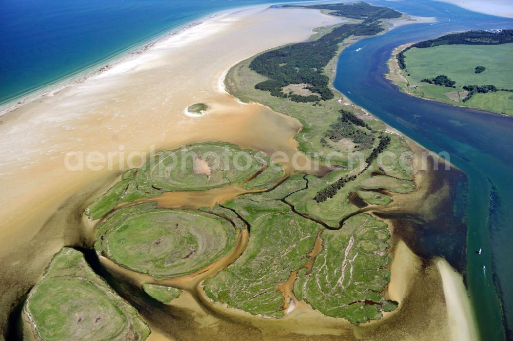 Groß Mordorf from above - Die Insel Bock liegt in der Ostsee südwestlich von Hiddensee und gehört wie diese zum deutschen Bundesland Mecklenburg-Vorpommern. Die Insel Bock wurde künstlich durch Aufspülung des Sandes aus der Fahrrinne nach Stralsund geschaffen und gehört zur Kernzone des Nationalparks Vorpommersche Boddenlandschaft. The Island Bock in the Baltic Sea southwestern of the Island Hiddensee in Mecklenburg-Western Pomerania.