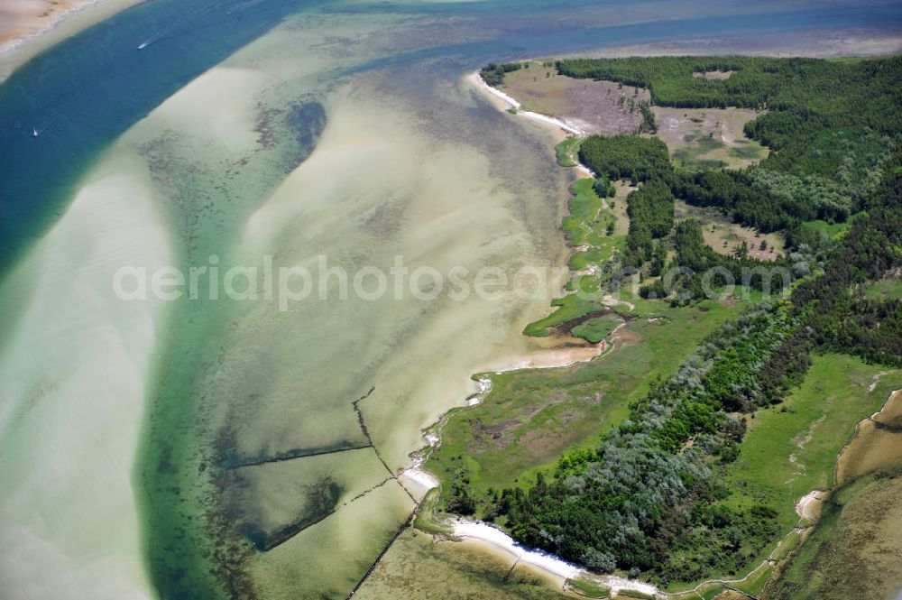 Groß Mordorf from the bird's eye view: Die Insel Bock liegt in der Ostsee südwestlich von Hiddensee und gehört wie diese zum deutschen Bundesland Mecklenburg-Vorpommern. Die Insel Bock wurde künstlich durch Aufspülung des Sandes aus der Fahrrinne nach Stralsund geschaffen und gehört zur Kernzone des Nationalparks Vorpommersche Boddenlandschaft. The Island Bock in the Baltic Sea southwestern of the Island Hiddensee in Mecklenburg-Western Pomerania.