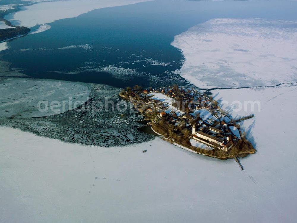 Chiemsee from the bird's eye view: The island Frauenchiemsee ( often called Fraueninse l) is the second largest of the three islands in Chiemsee