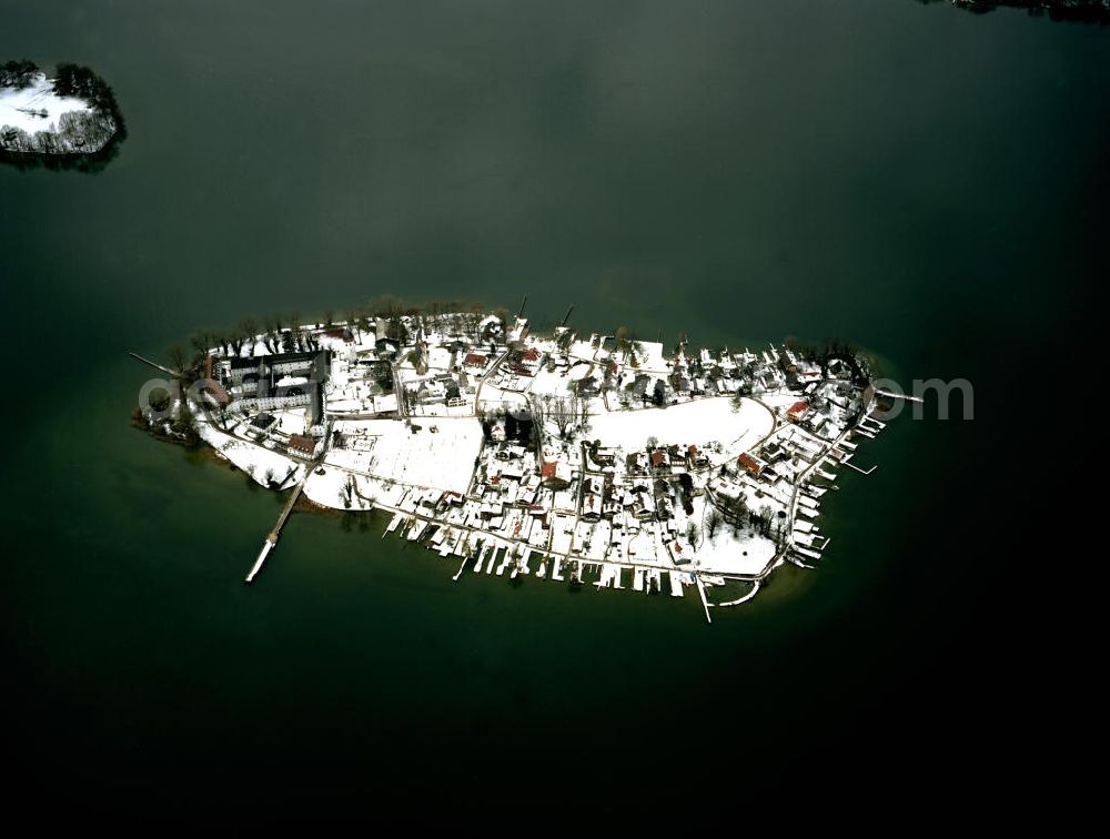 Aerial photograph Chiemsee - The island Frauenchiemsee ( often called Fraueninse l) is the second largest of the three islands in Chiemsee