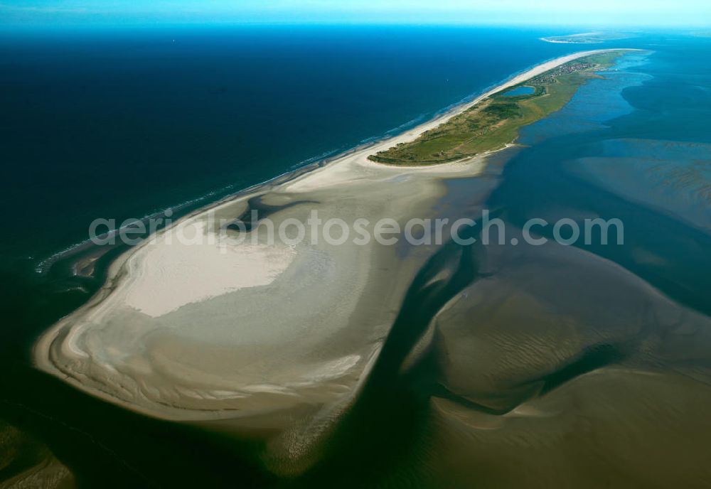 Aerial image Juist - Juist is one of the seven inhabited East Frisian Islands at the edge of the Lower Saxon Wadden Sea in the southern North Sea