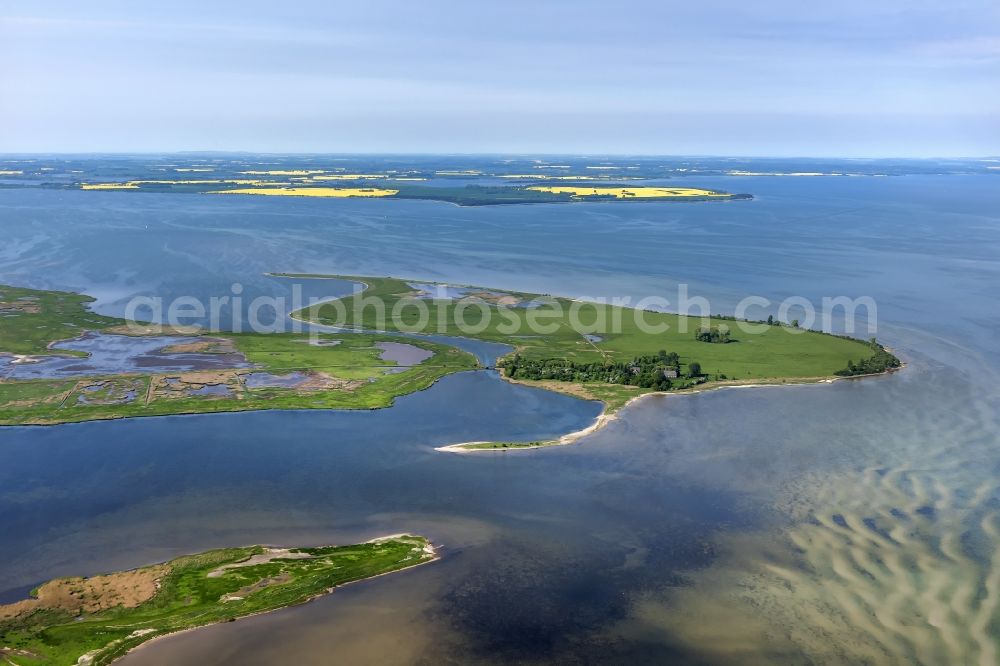 Aerial photograph Greifswald - The island Koos is the largest island in the Greifswalder indentation and belongs to the nature reserve island Koos, Kooser Lake and Wampener ledge