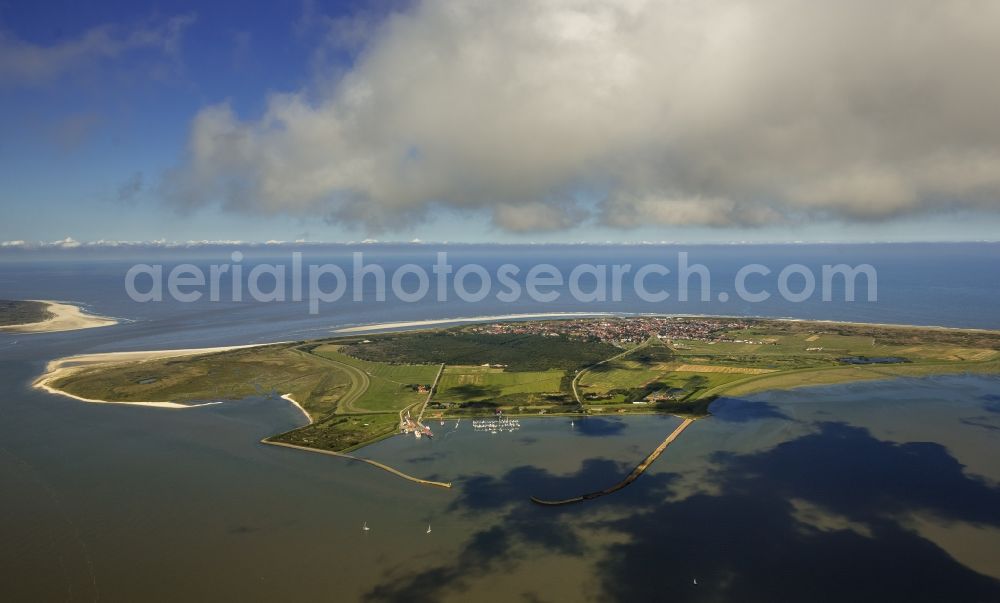 Aerial photograph Langeoog - Langeoog as part of the East Frisian Islands in the North Sea in Lower Saxony