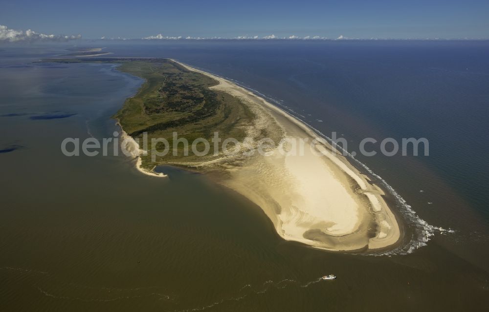 Aerial photograph Langeoog - Langeoog as part of the East Frisian Islands in the North Sea in Lower Saxony