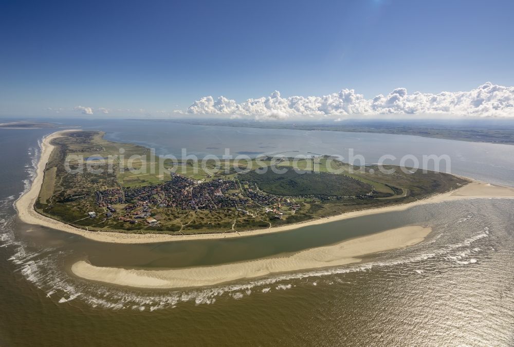 Aerial photograph Langeoog - Langeoog as part of the East Frisian Islands in the North Sea in Lower Saxony