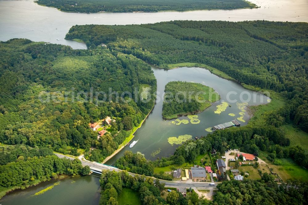 Aerial photograph Waren (Müritz) - Island in the Reeckchannel in Waren (Mueritz) in the state Mecklenburg - Western Pomerania