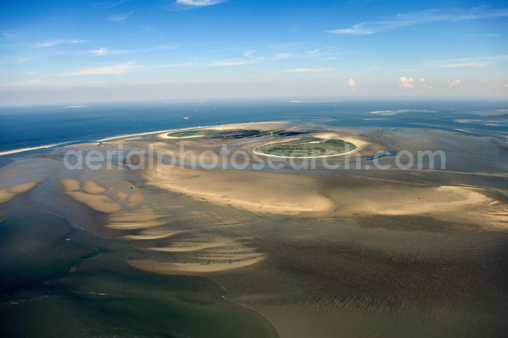 Scharhörn from the bird's eye view: Scharhörn lies by the mouth of the Elbe. It is a part of Zone 1 of the Hamburg Wadden Sea National Park. Aside from a bird warden, the island has no permanent residents