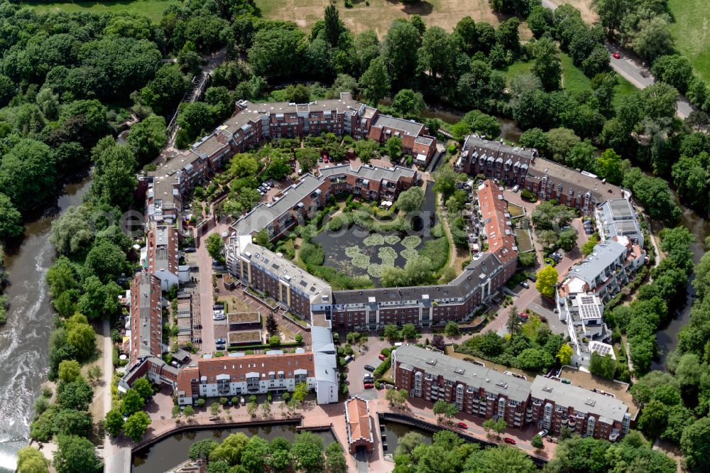 Aerial photograph Hannover - Island on the banks of the river course of Leine in the district Wuelfel in Hannover in the state Lower Saxony, Germany