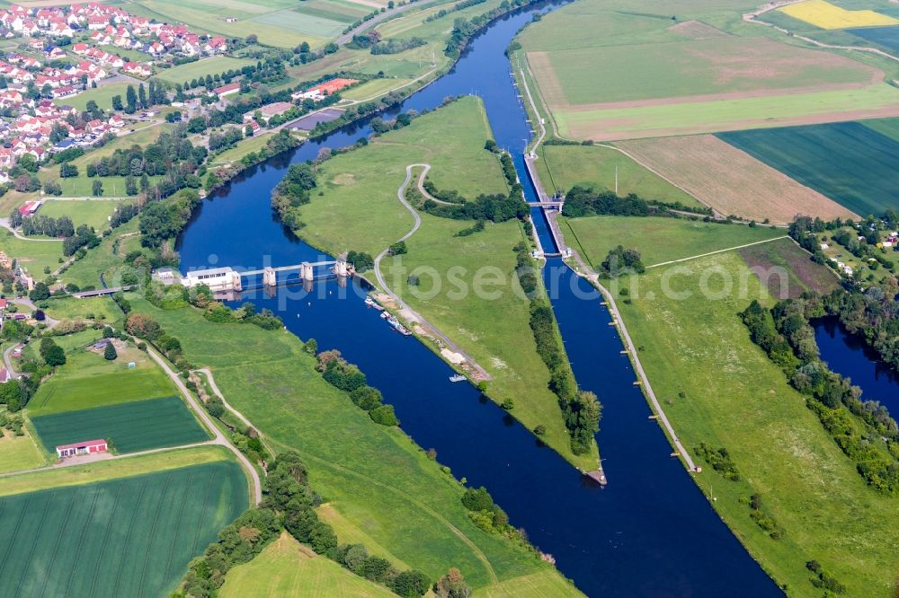 Knetzgau from the bird's eye view: Island on the banks of the river course of the Main river in Knetzgau in the state Bavaria, Germany