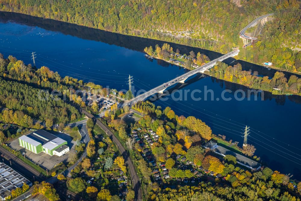 Aerial image Hagen - Island on the banks of the river course of the Ruhr with a bridge construction along the Dortmunder Strasse in the district Syburg in Hagen in the state North Rhine-Westphalia, Germany