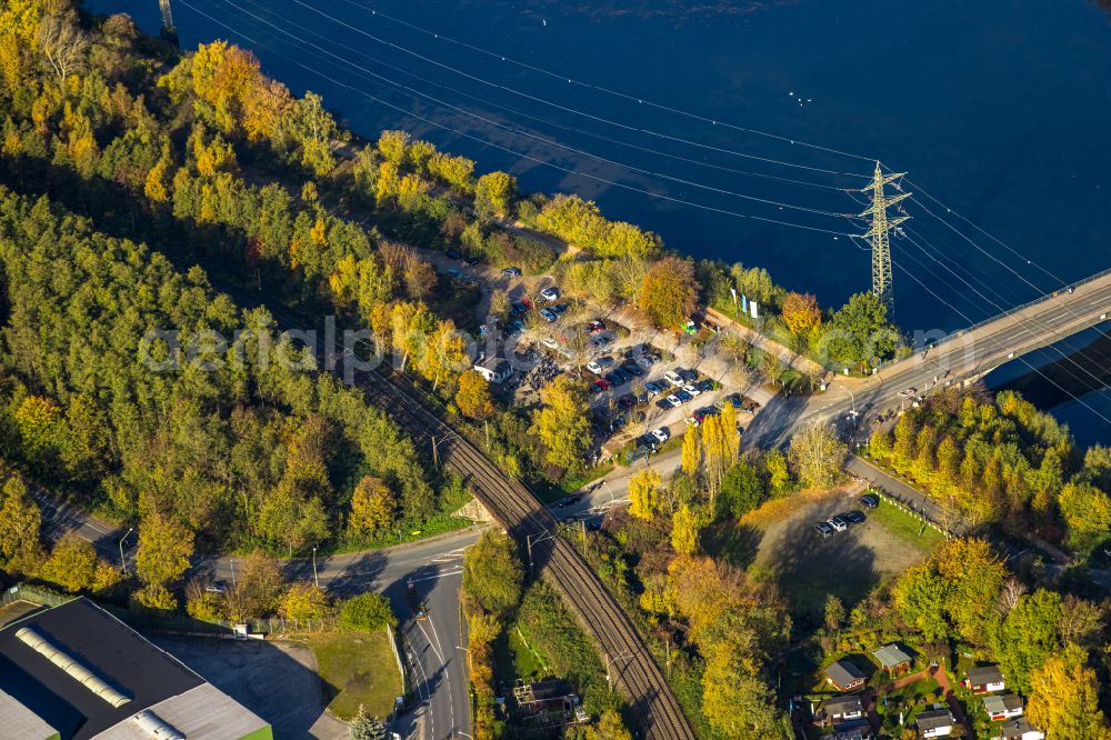 Aerial photograph Hagen - Island on the banks of the river course of the Ruhr with a bridge construction along the Dortmunder Strasse in the district Syburg in Hagen in the state North Rhine-Westphalia, Germany