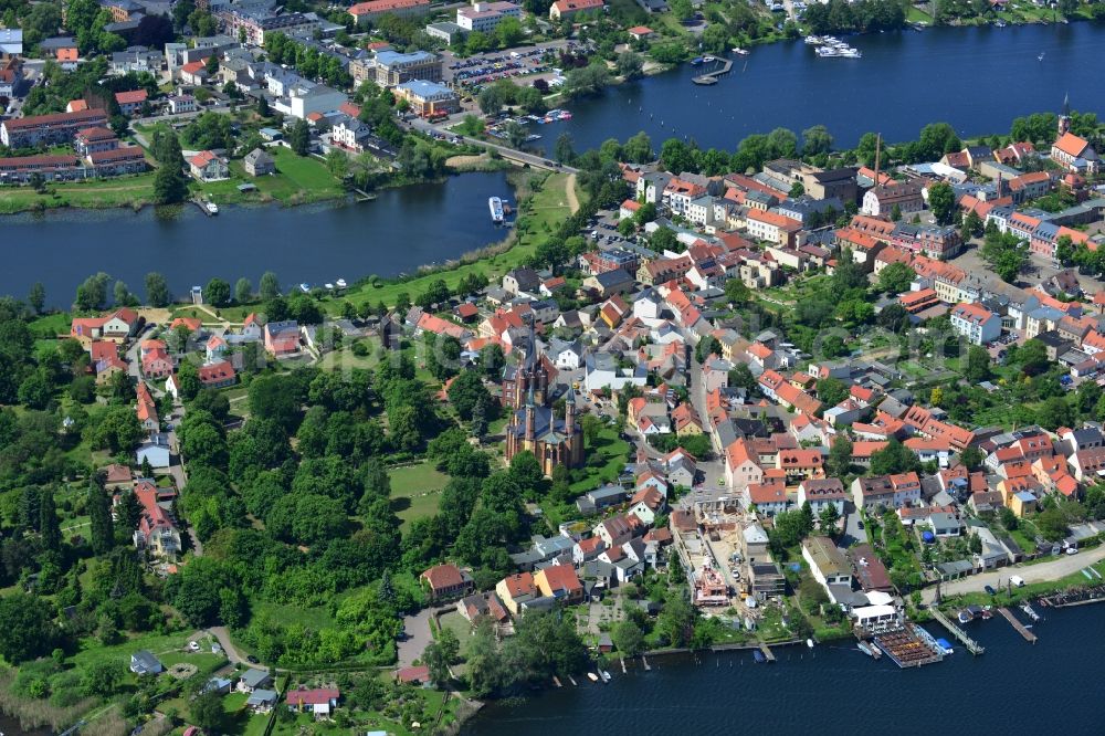 Werder Havel from the bird's eye view: Island to the Werder meadows on the banks of the Havel in Werder in Brandenburg