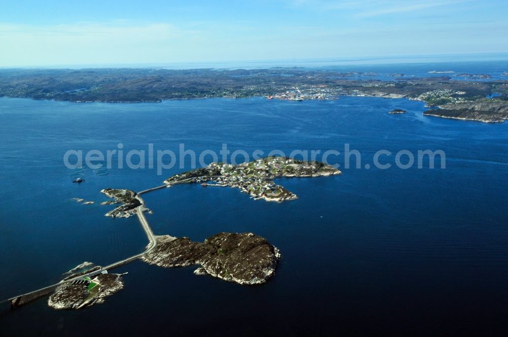 Aerial image Ramsoyna - View of the islands Ramsoyna, Hillesoyna; Stora Lauvoyna und Litla Lauvoyna in the province of Hordaland in Norway