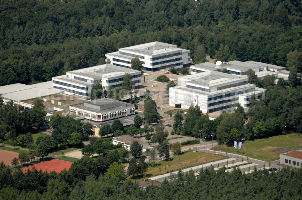 Aerial image Kaiserslautern - Blick auf die Integrierte Gesamtschule Bertha-von-Suttner in Kaiserslautern. Kontakt: