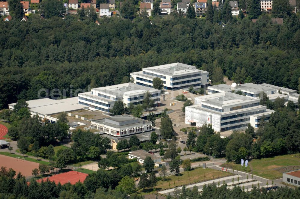 Aerial photograph Kaiserslautern - Blick auf die Integrierte Gesamtschule Bertha-von-Suttner in Kaiserslautern. Kontakt: