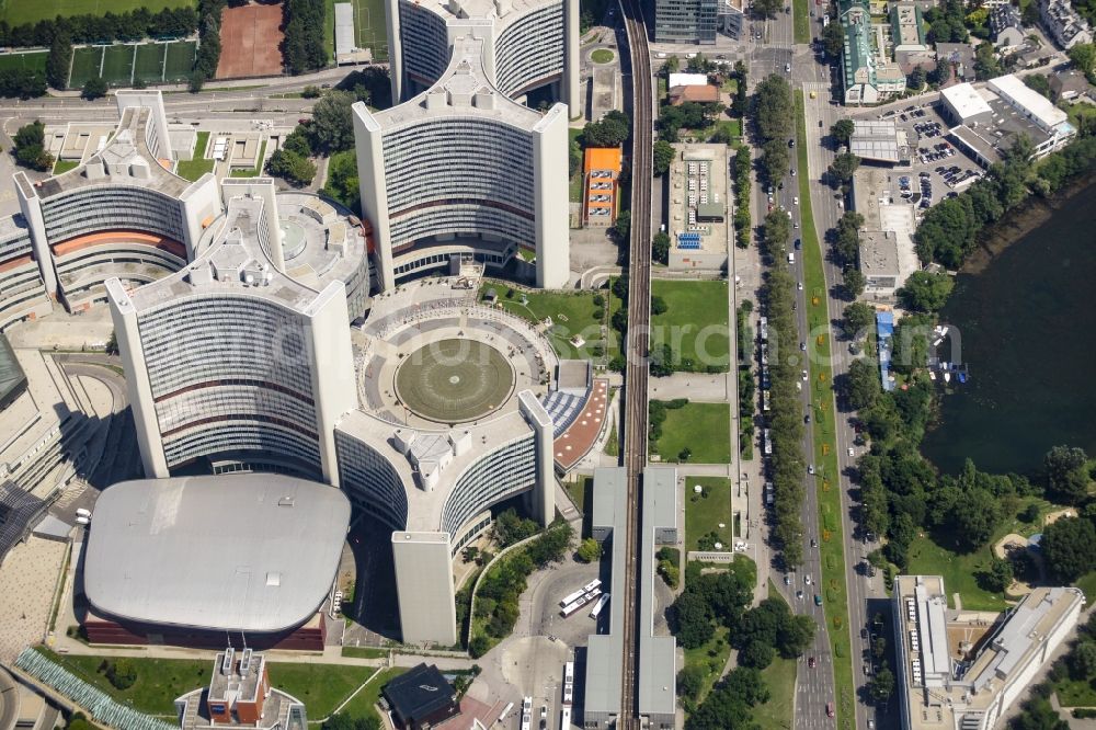 Aerial image Wien - The city center with United Nations Office for Outer Space Affairs and the Internationale Atomenergie-Organisation in the downtown area in Vienna in Austria