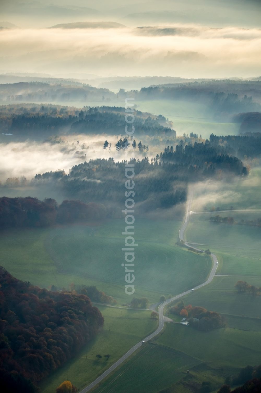 Dachsenhausen from the bird's eye view: Inversion - Weather conditions at the horizon and forest landscape near Dachsenhausen in the state Rhineland-Palatinate