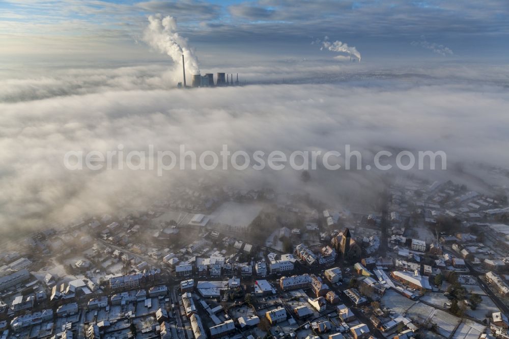 Aerial image Hamm - Temperature inversion with high fog-landscape over Bockum-Hoevel in Hamm in North Rhine-Westphalia. On the horizon the clouds of exhaust RWE coal-fired power plants can be seen